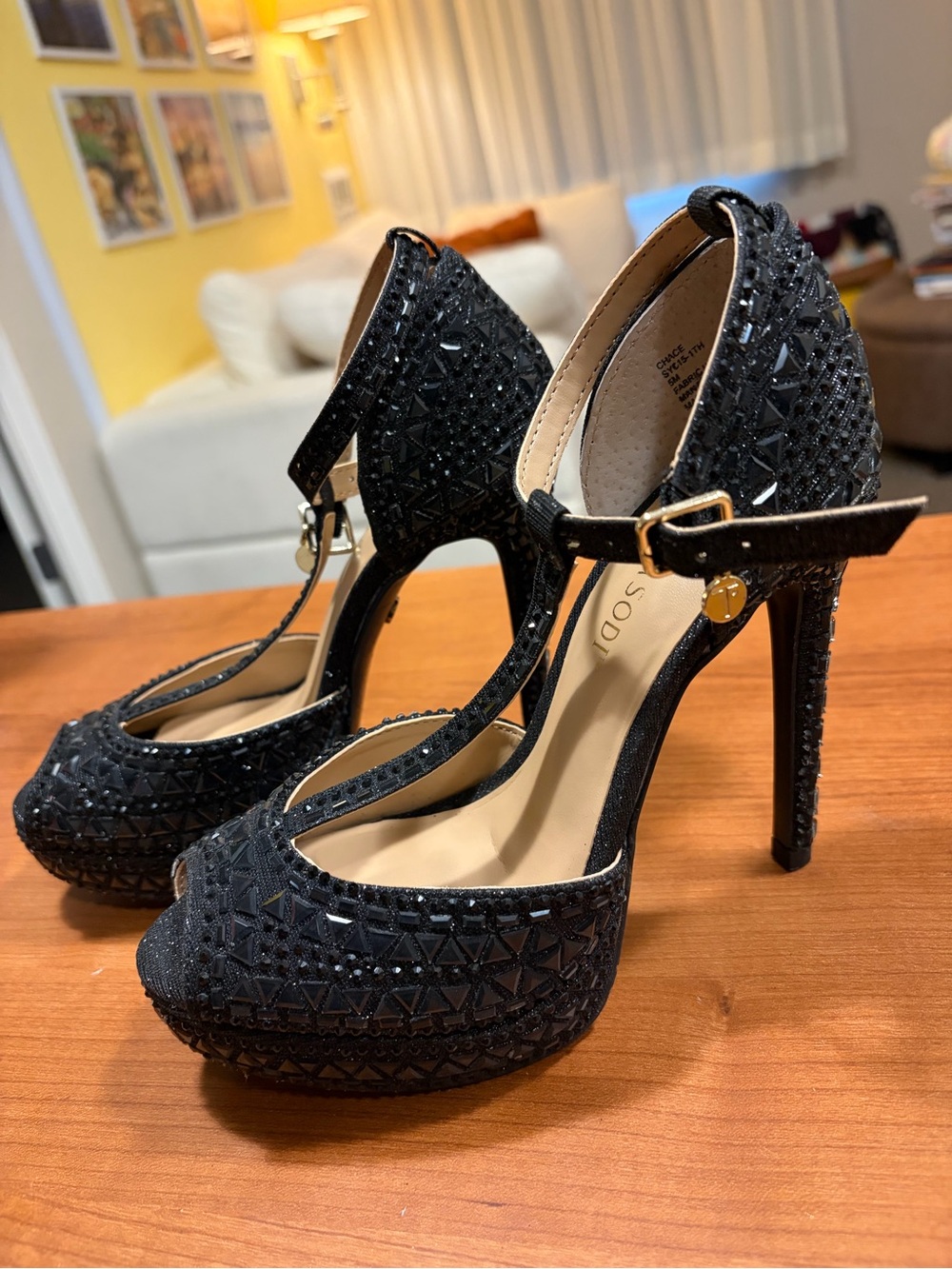 Brand NEW Thalia Sodi Black Embellished T-Strap Platform Heels